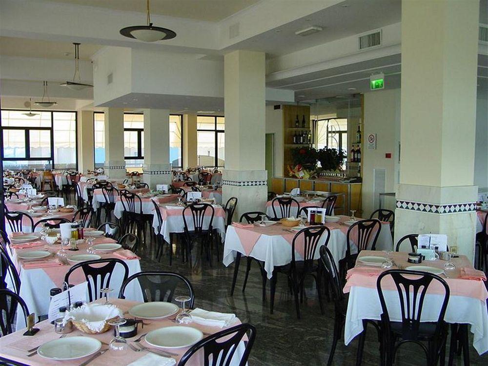 Hotel Baia ริมินี ภายนอก รูปภาพ