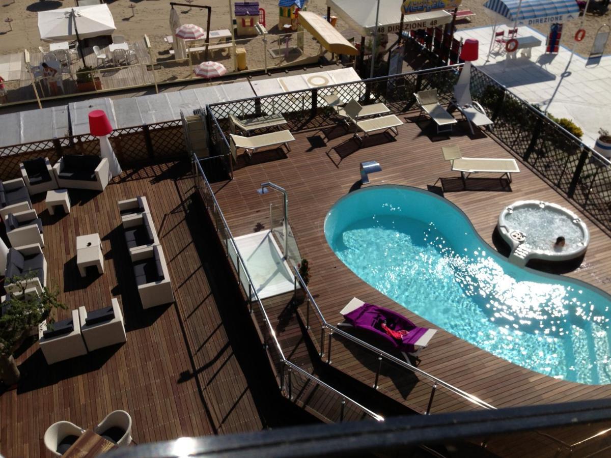 Hotel Baia ริมินี ภายนอก รูปภาพ